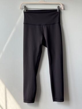 Lululemon Wunder Train High-Rise Tight 23"-Size 6 - Excellent Condition
